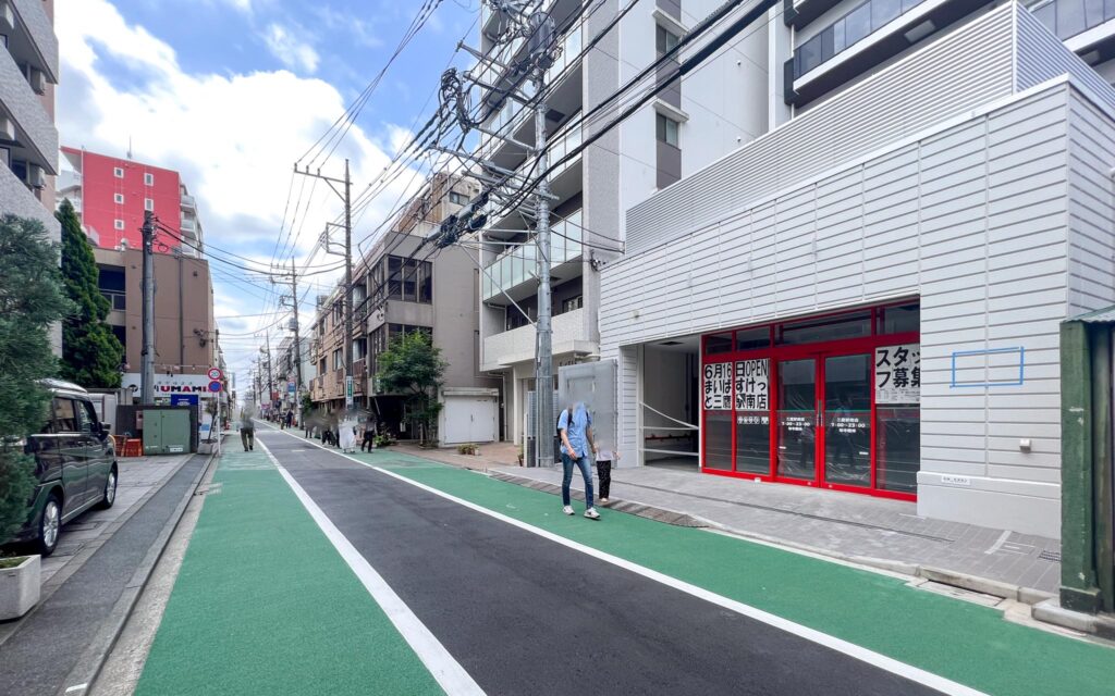 まうばすけっと三鷹駅南店
