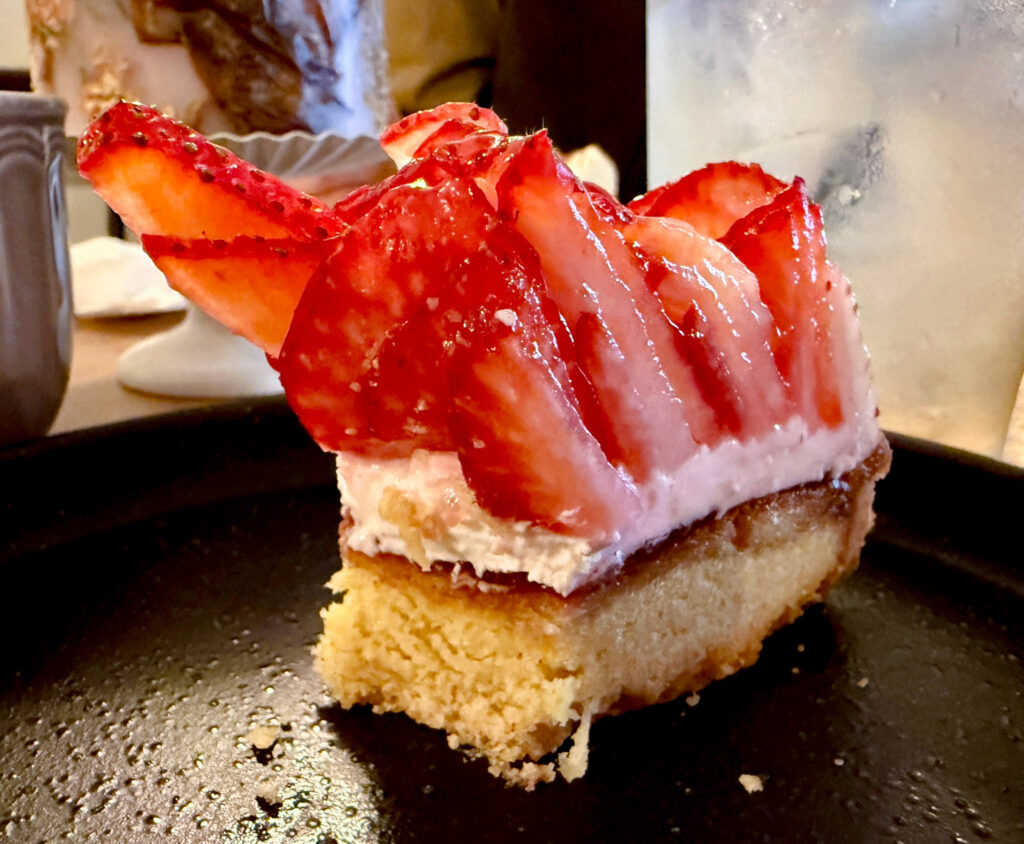 プリンセスタルト吉祥寺いちごタルト