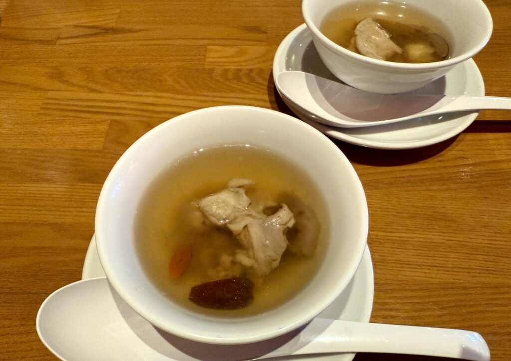 ノープ スチーム&ワイン三鷹 薬膳スープ