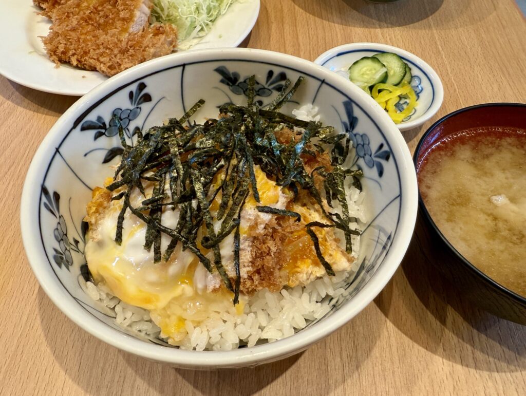 とん㐂(とんき)吉祥寺 ヒレ丼