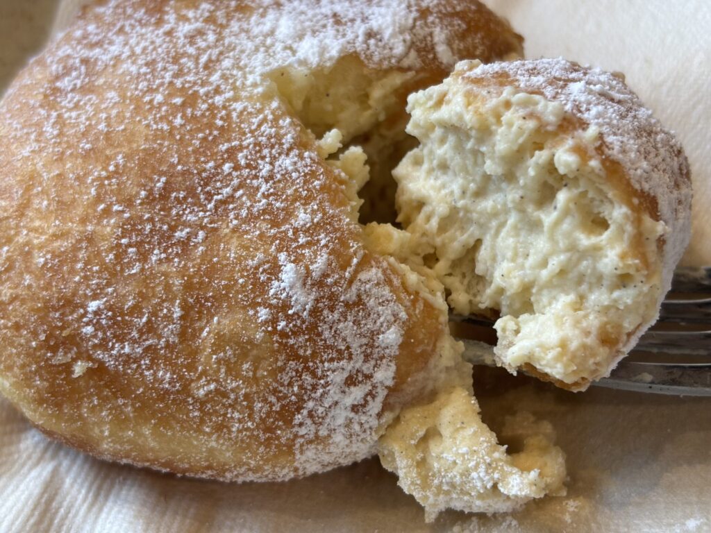 サラミナカフェサカイ