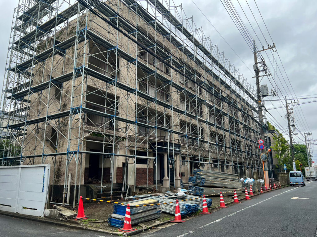 潤マンション
